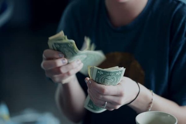 Investir dans des titres de dettes à rendement garanti sur le marché obligataire